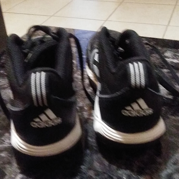 Adidas - Picture 2 of 3